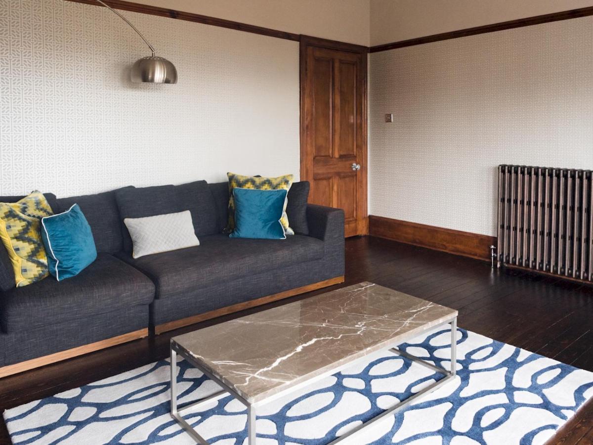 Pass The Keys Beautiful, Traditional 2 Bed Flat W Free Parking Glasgow Eksteriør bilde