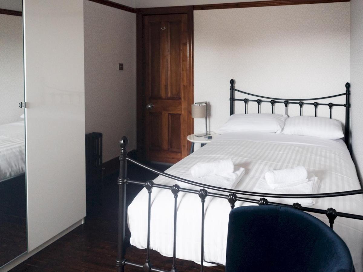 Pass The Keys Beautiful, Traditional 2 Bed Flat W Free Parking Glasgow Eksteriør bilde
