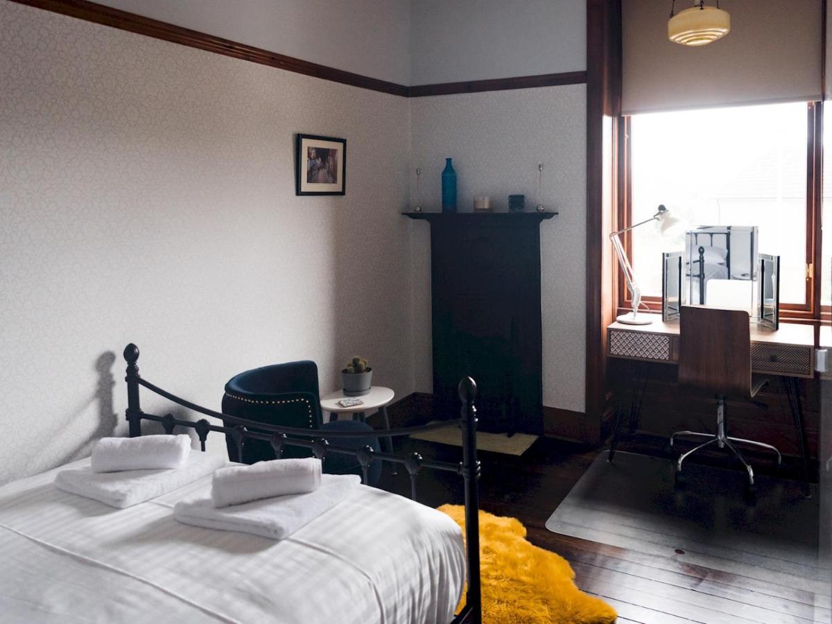 Pass The Keys Beautiful, Traditional 2 Bed Flat W Free Parking Glasgow Eksteriør bilde