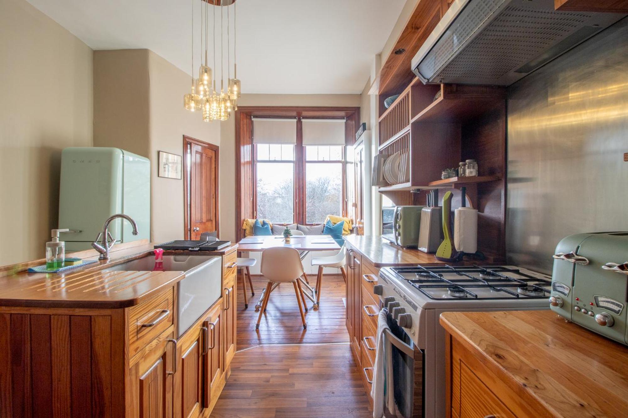 Pass The Keys Beautiful, Traditional 2 Bed Flat W Free Parking Glasgow Eksteriør bilde